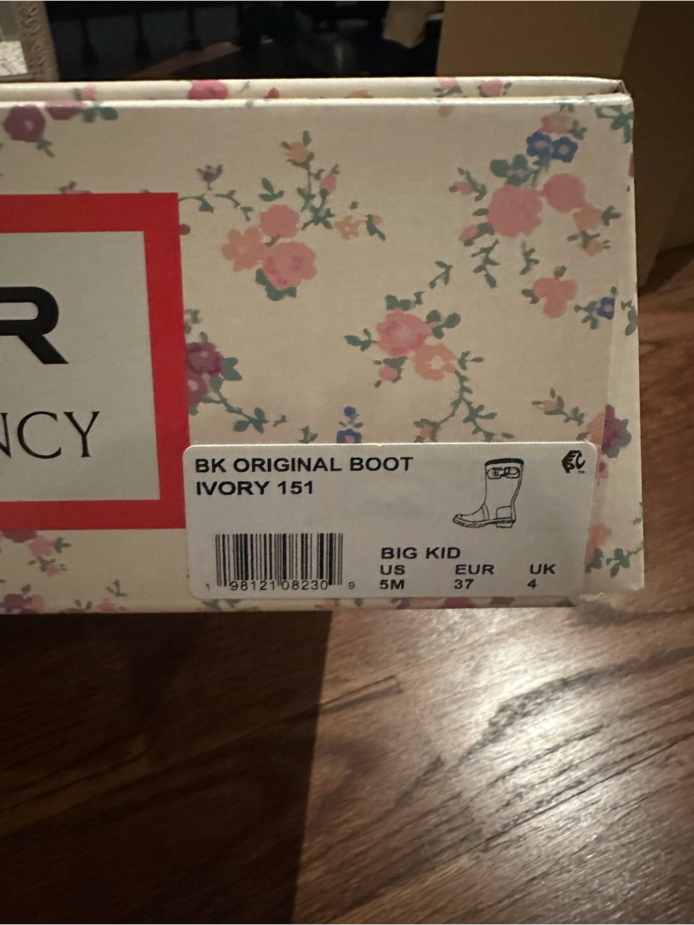 LoveShackFancy x Hunter Floral White & Pink Rain Boots - Picture 3 of 3